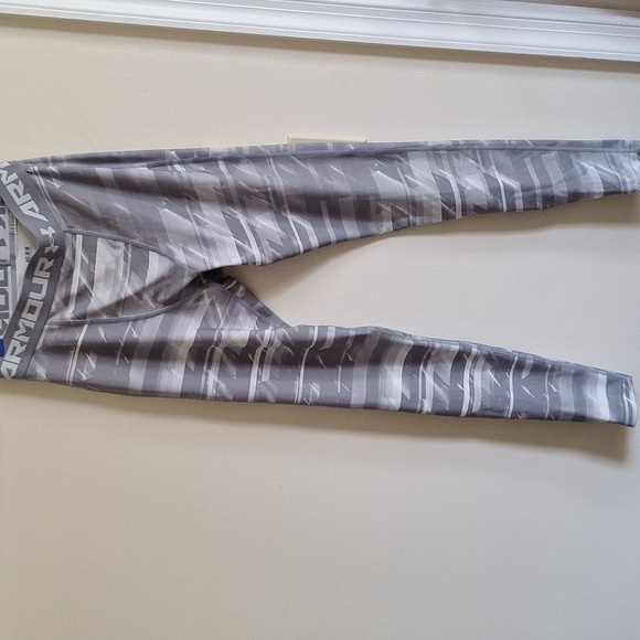 Under Armour Light Gray Compression Leggings Size M - Picture 1 of 6